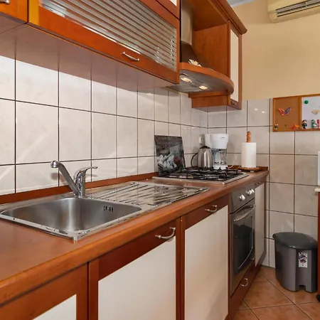 Cozy In With Wifi Apartament